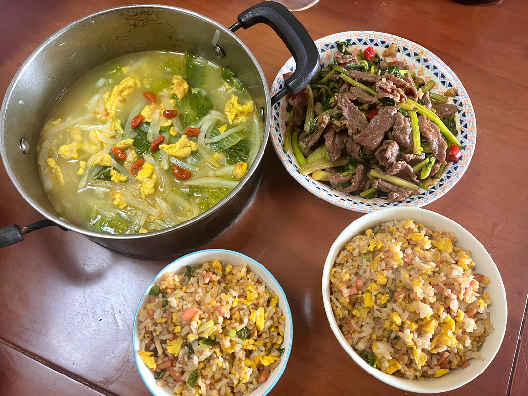 菜蔬蛋炒饭 宇宙无敌好吃‼️