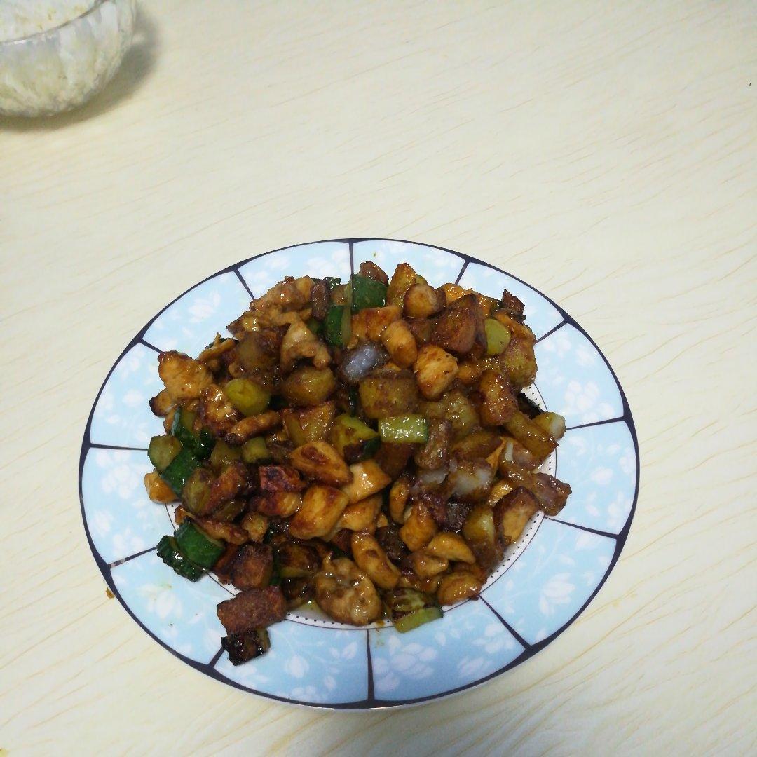 一道怎么做都好吃的干煎土豆鸡丁（红烧，咖喱，椒盐，孜然）