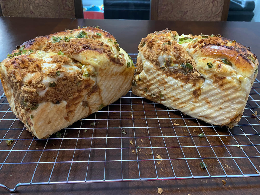 香葱肉松手撕吐司