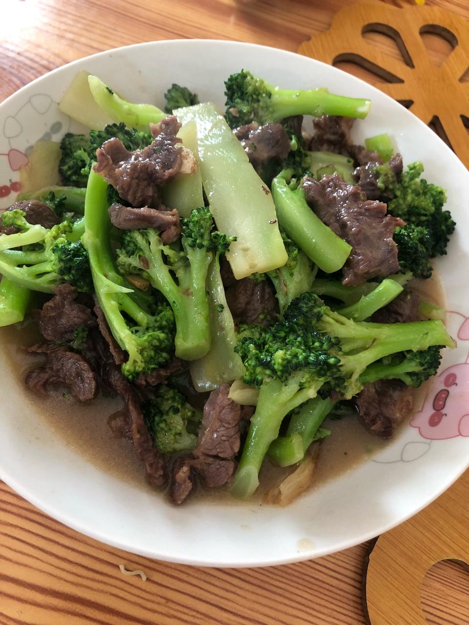 西兰花炒牛肉