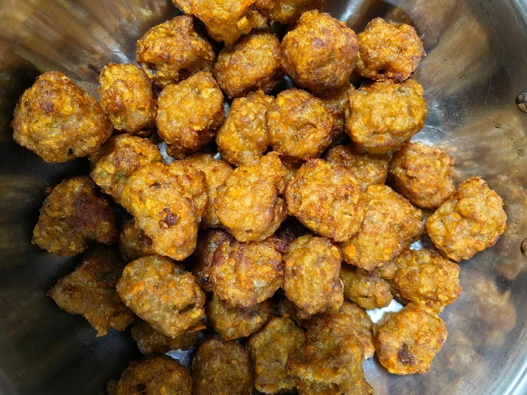 酥炸肉丸