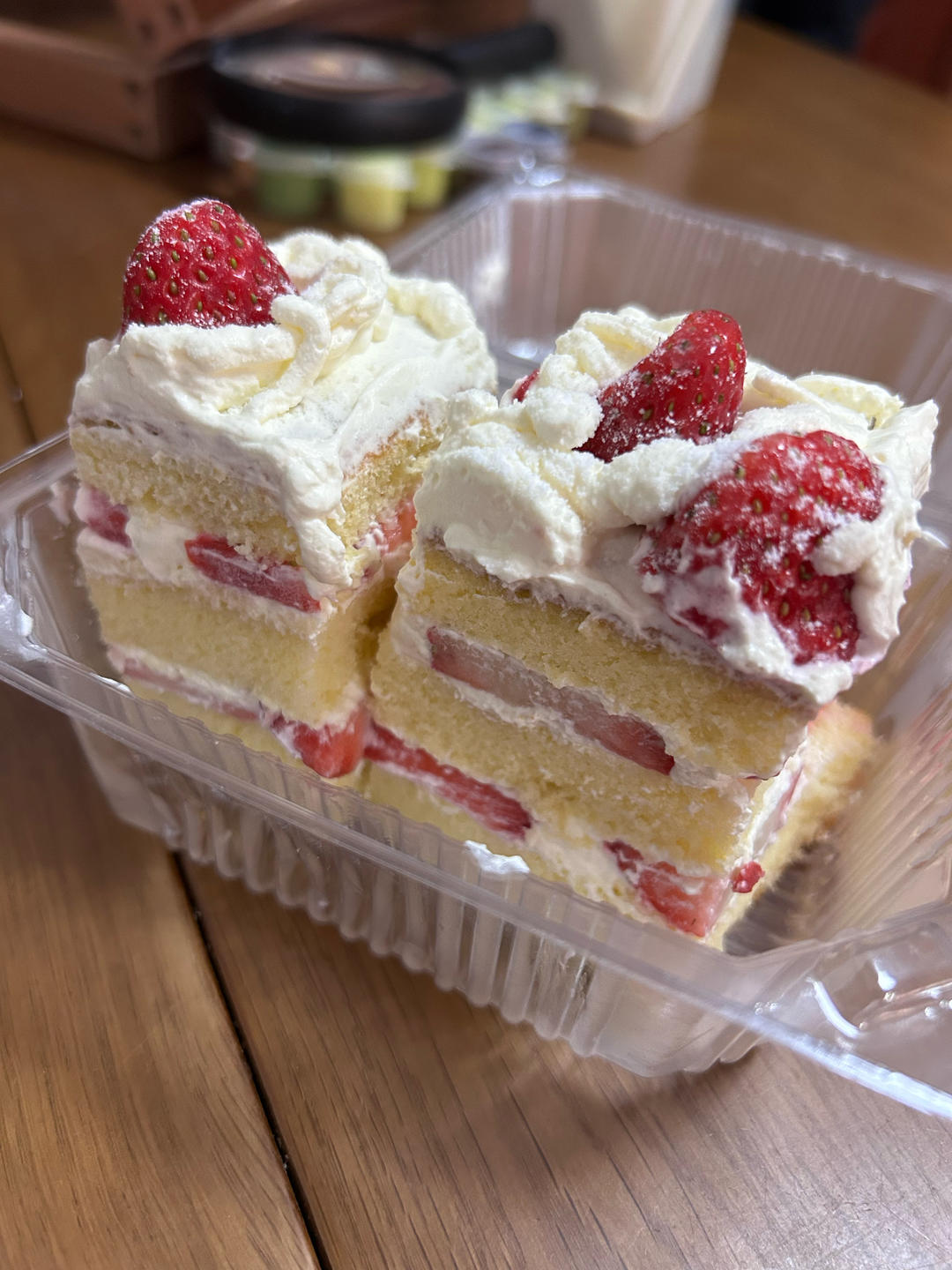 日式草莓奶油蛋糕