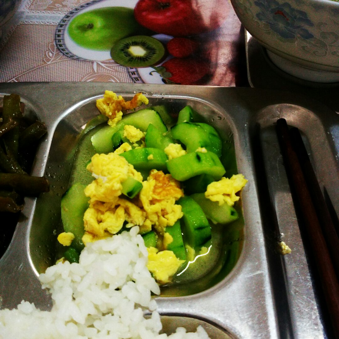 黄瓜炒蛋