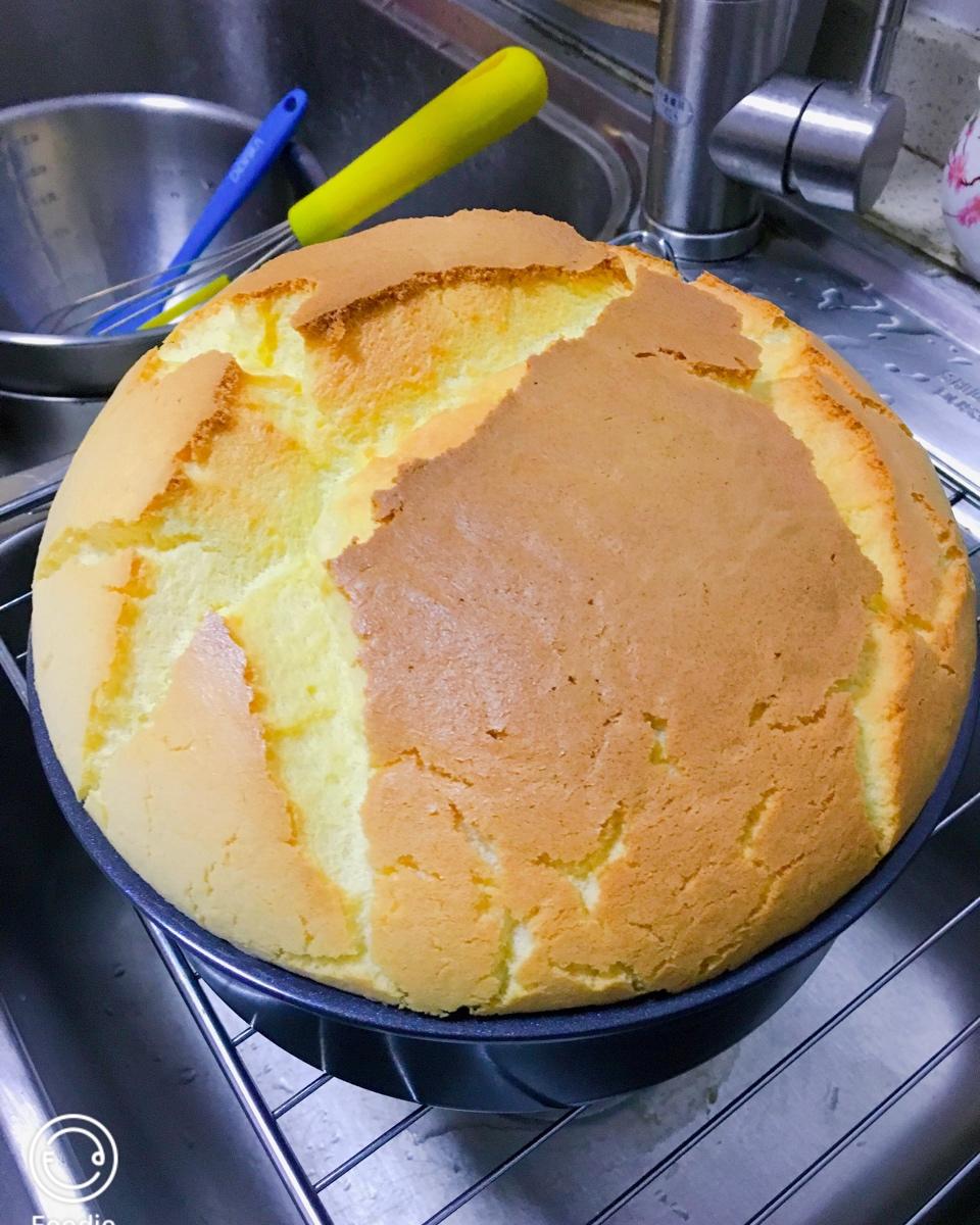 新手零失败的原味戚风蛋糕（八寸）