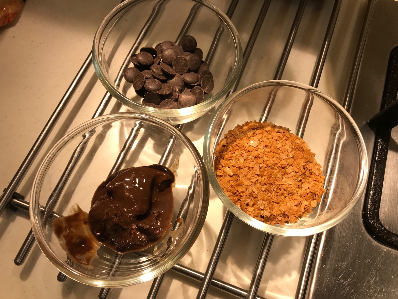 巧克力榛子慕斯蛋糕的做法 步骤14