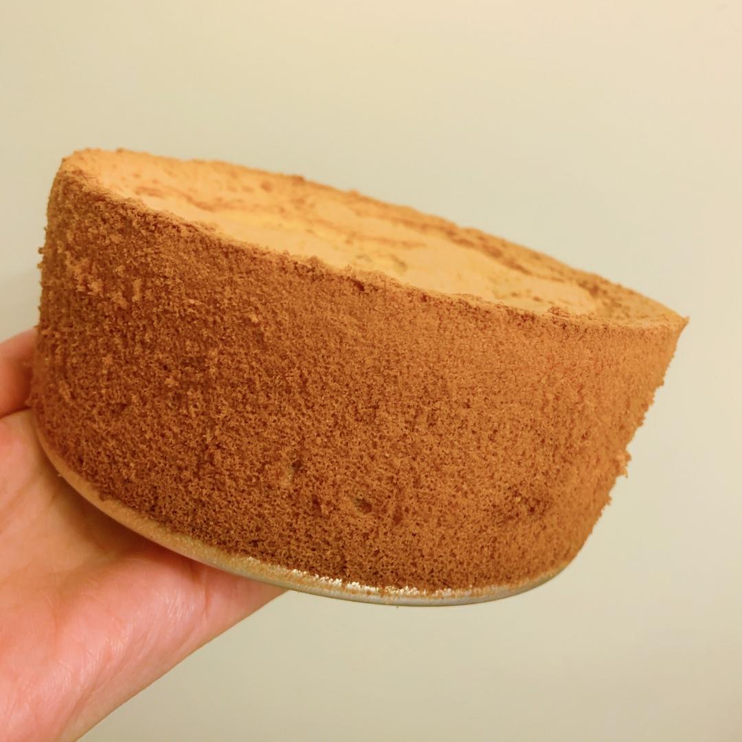 不粘模超完美戚风蛋糕--不塌不缩不开裂