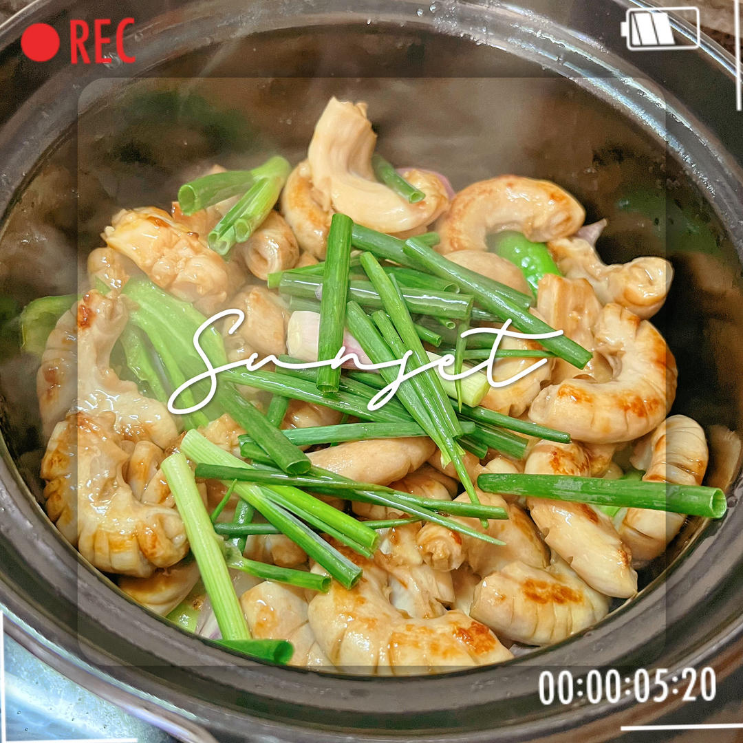 广式啫啫生肠煲！