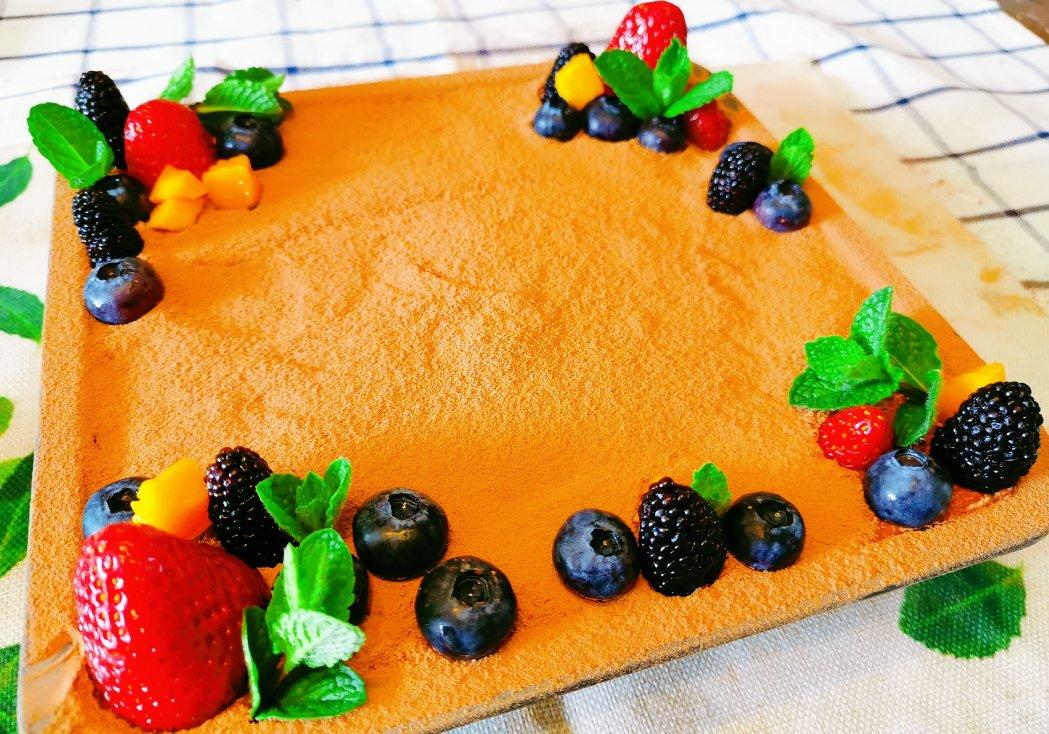 在欧洲学会的经典版提拉米苏