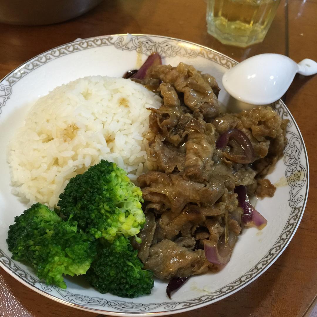 肥牛饭