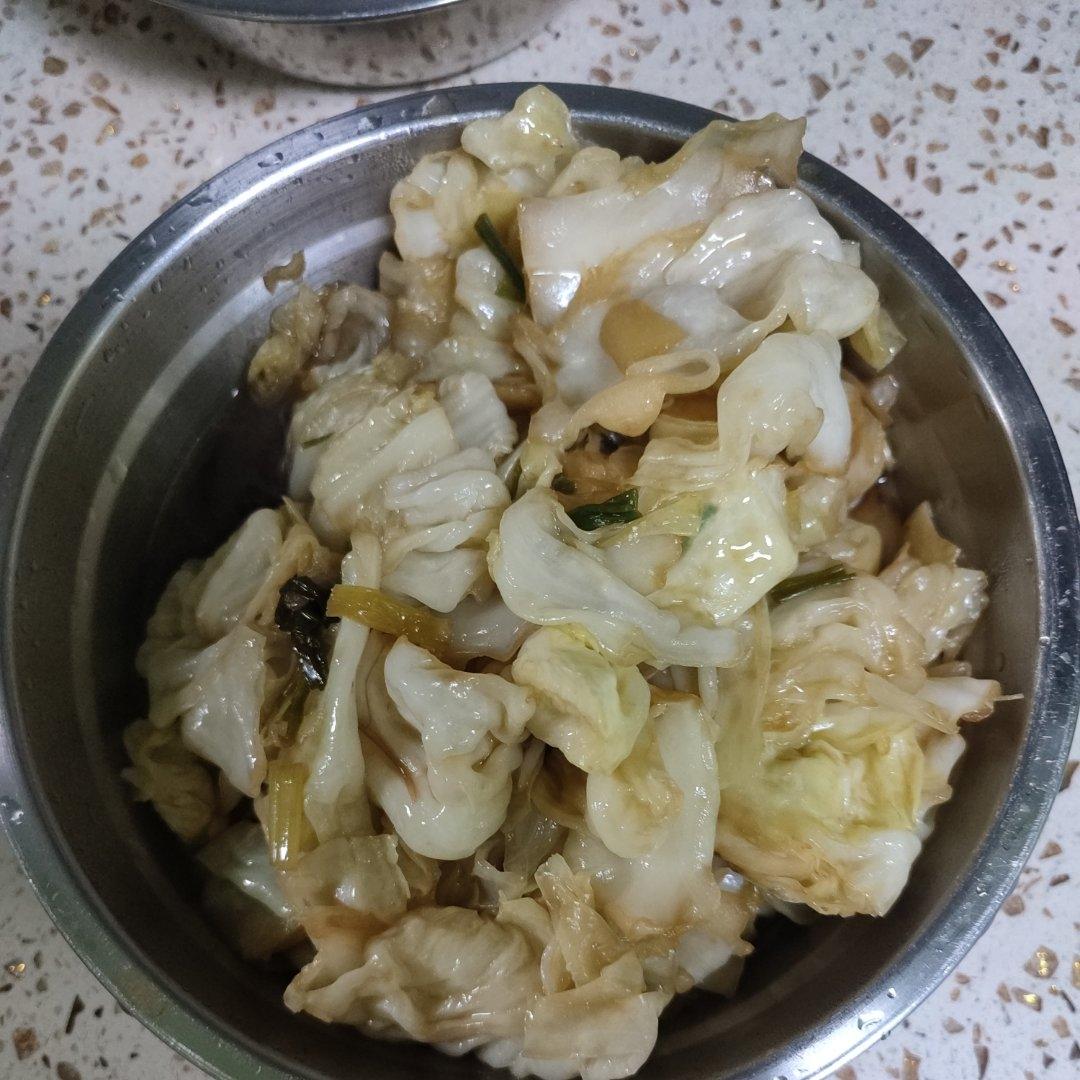 阿婆手撕包菜