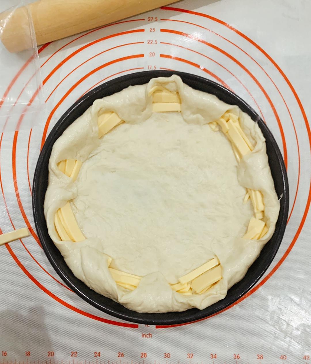芝心披萨饼底的制作