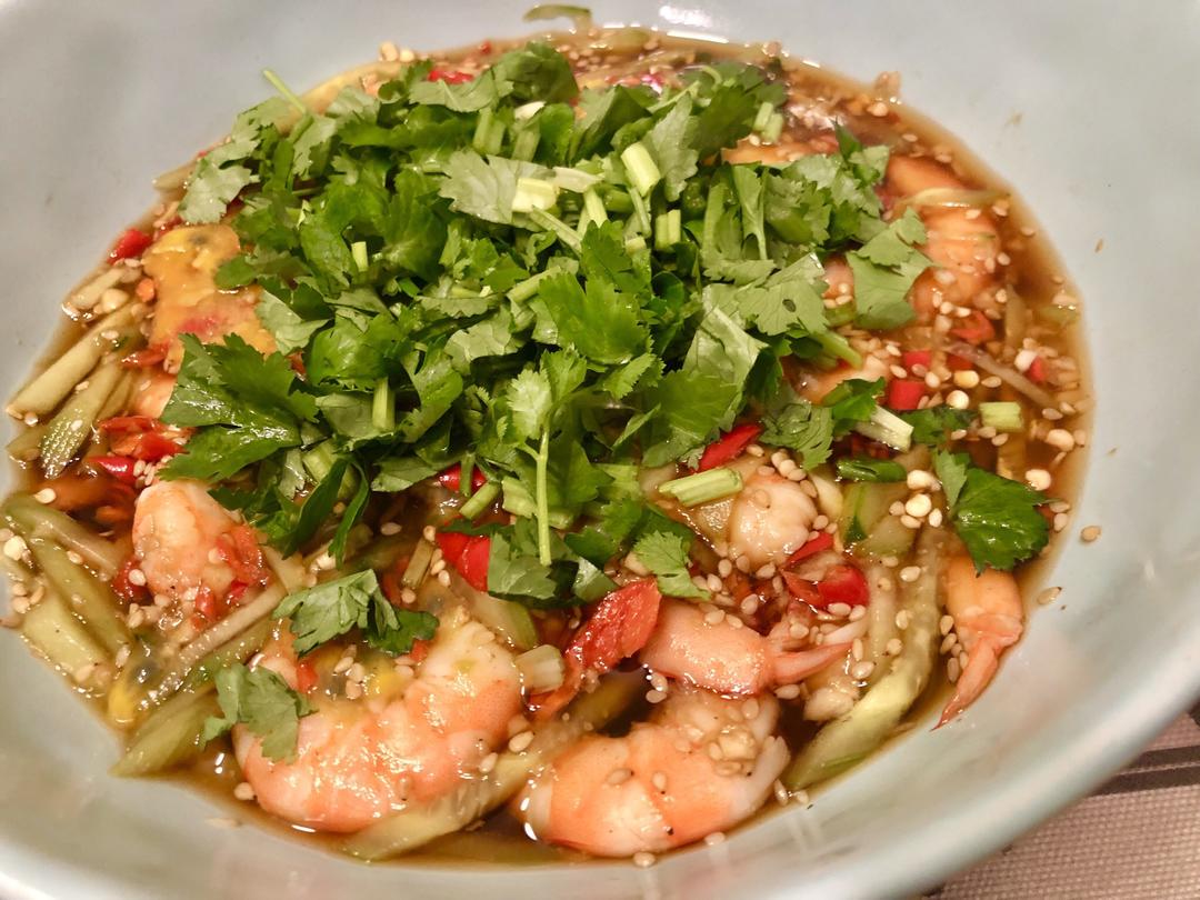 凉拌开胃酸辣虾的做法