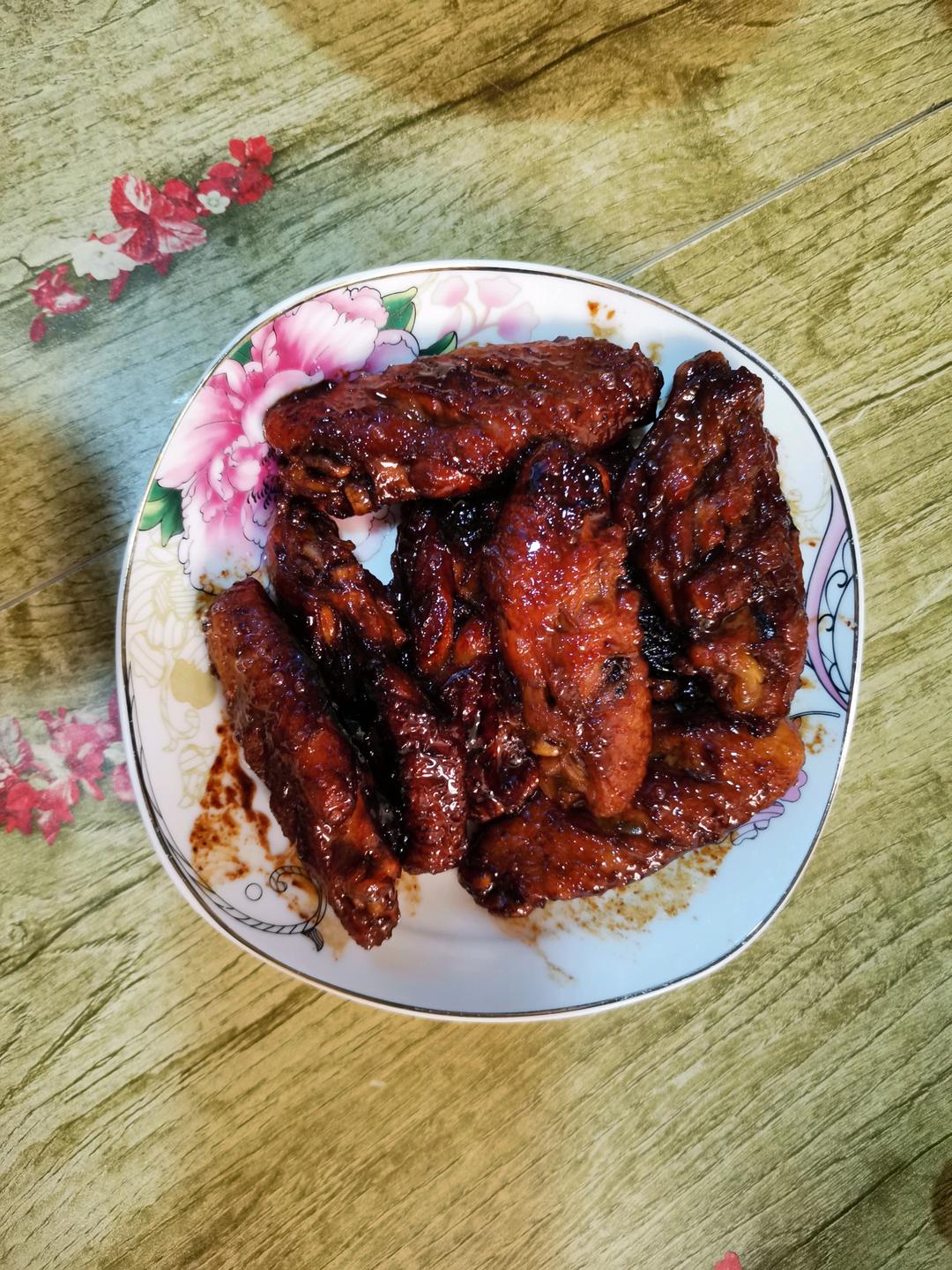 厨师长教你：“可乐鸡翅”的家常做法，味道鲜嫩可口，先收藏起来
