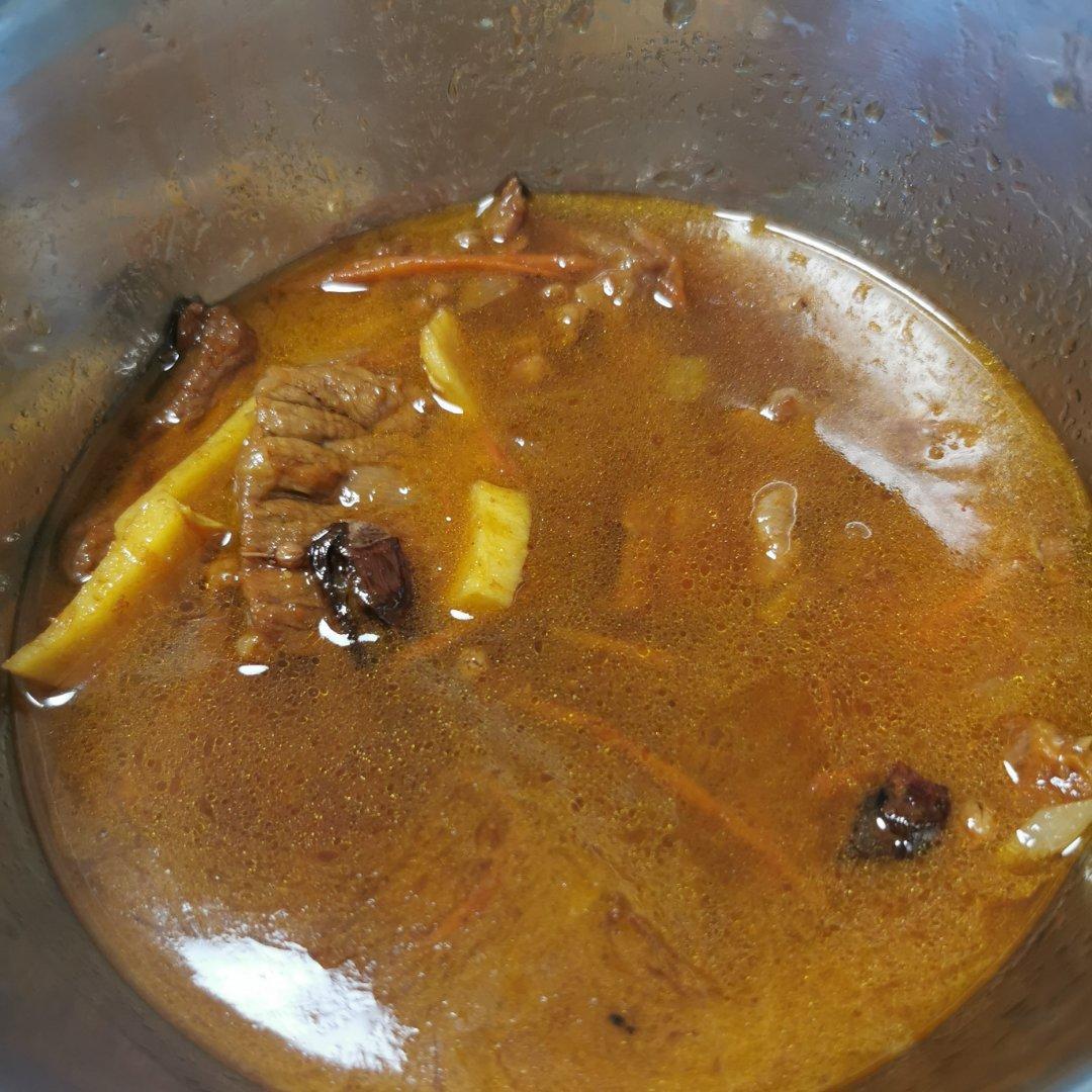 炖牛肉