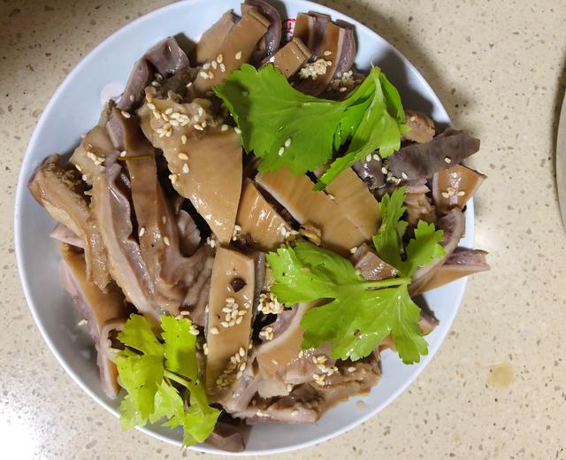 卤水猪肚的做法