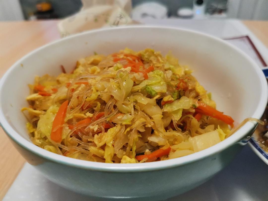 大学食堂的味道:包菜粉丝炒蛋