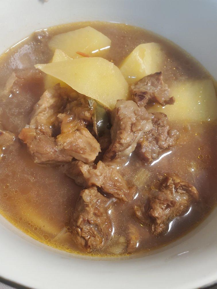 番茄土豆炖牛腩