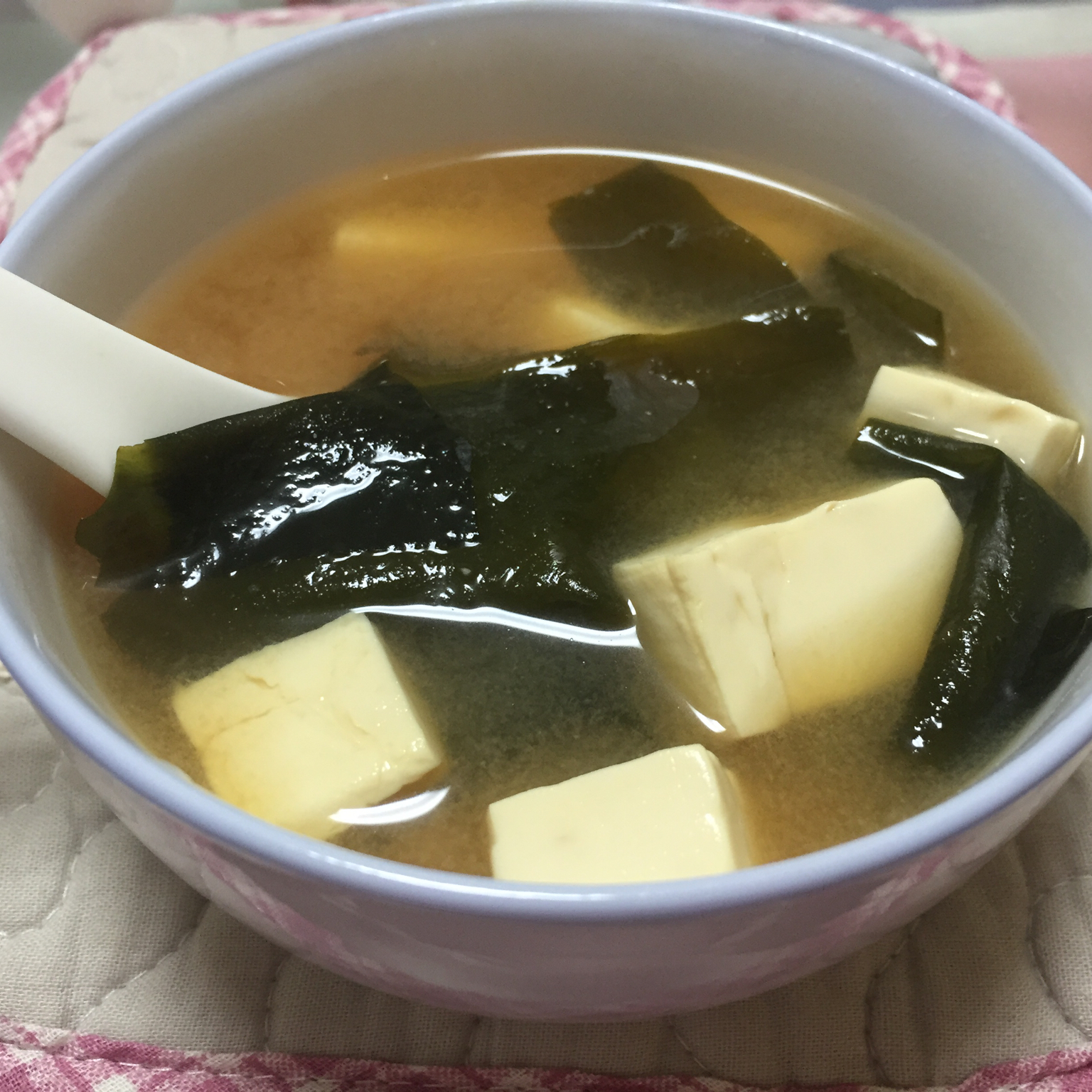 豆腐裙带菜味噌汤