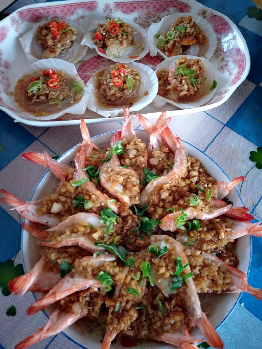 蒜蓉粉丝蒸扇贝