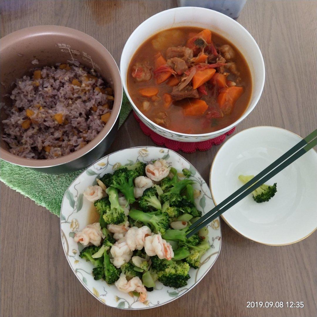 番茄土豆炖牛腩