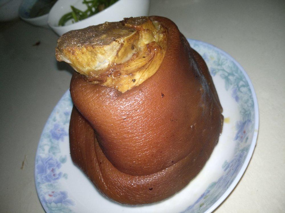 疯子的风做的隆江猪脚