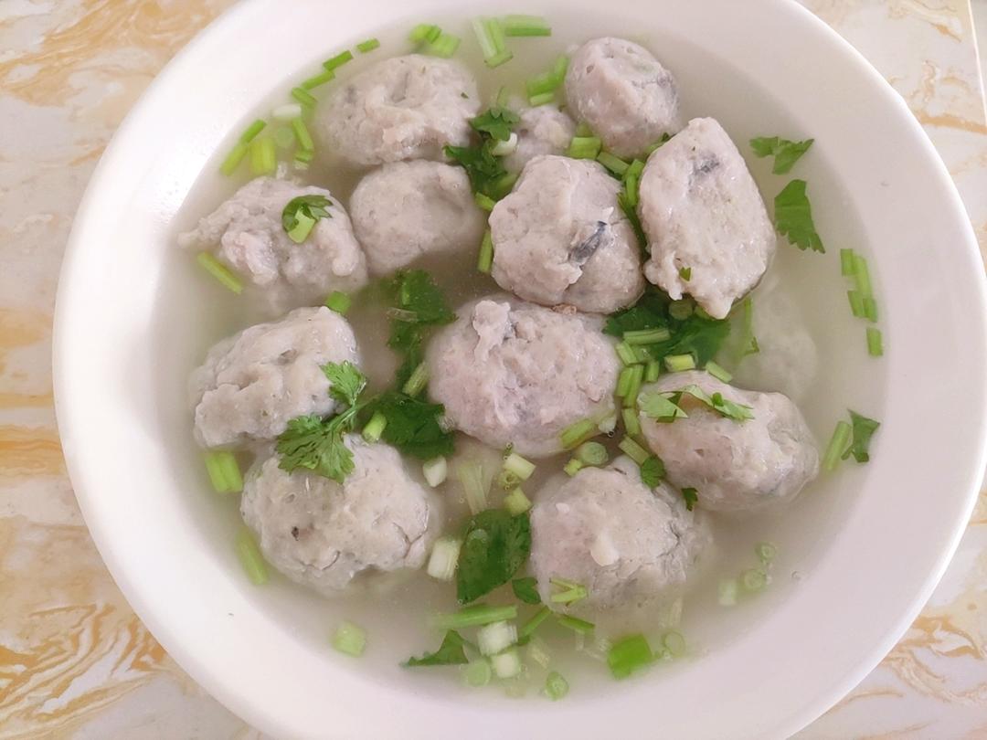 手做【鲅鱼丸子汤】