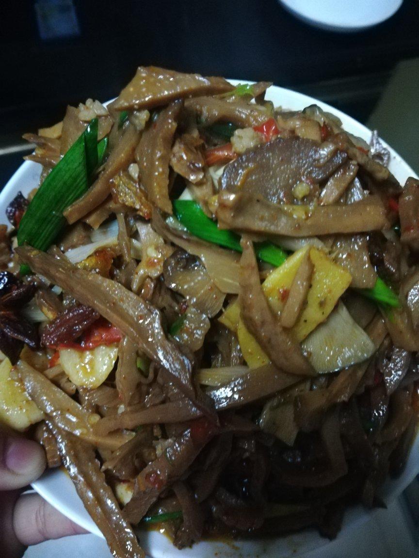 烟笋炒肉