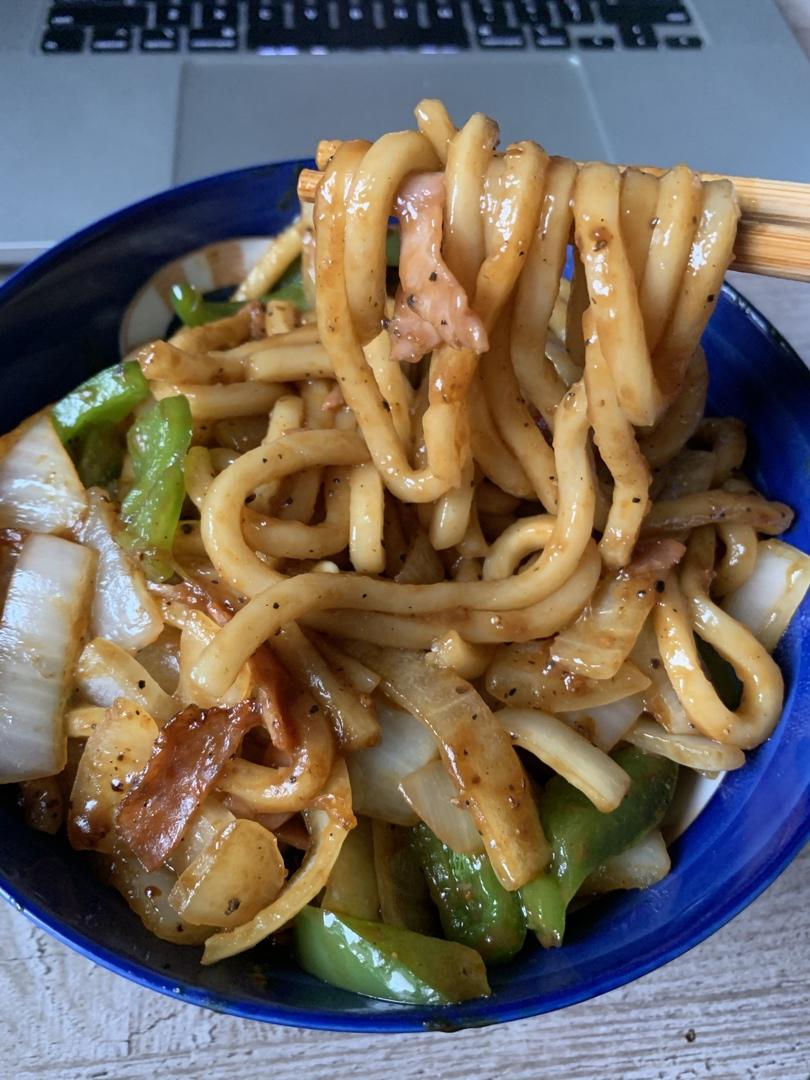 【好吃到舔盘的乌冬面】