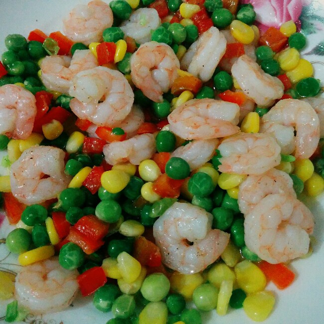 刘小培真有聊做的三色炒虾仁