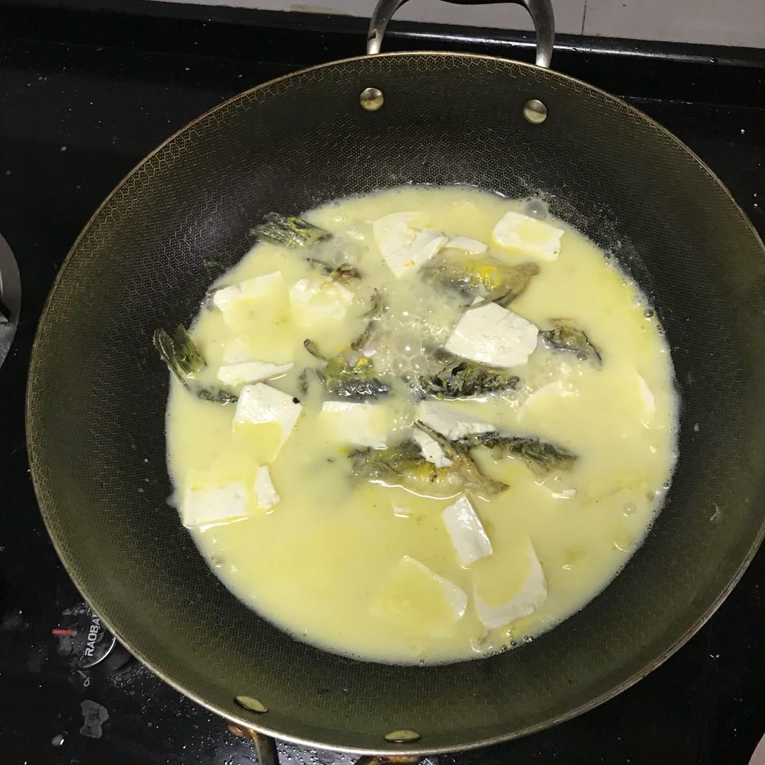 黄骨鱼豆腐汤