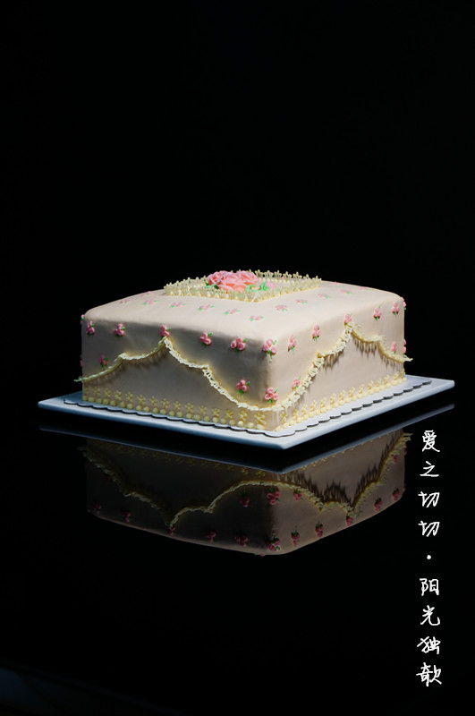 蛋糕装饰与制作——母亲节作品《爱之切切》