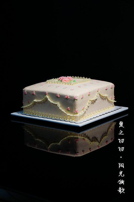 蛋糕装饰与制作——母亲节作品《爱之切切》