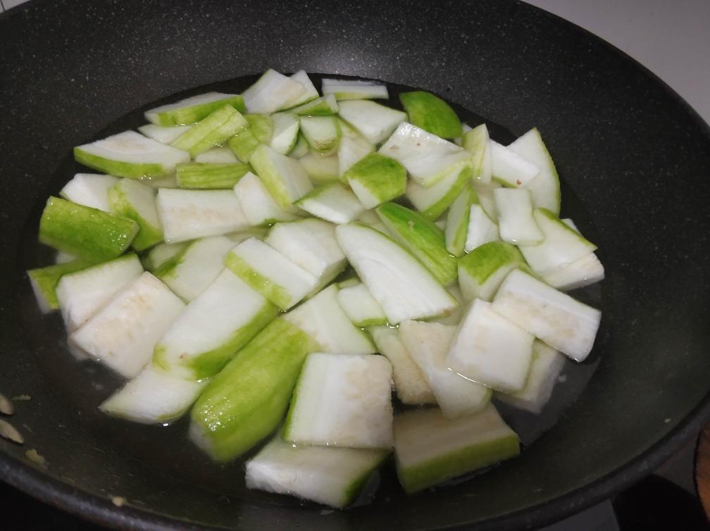 快手版猪肝瘦肉节瓜汤的做法