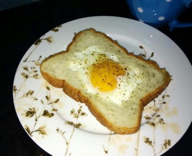 电饭煲早餐——吐司煎蛋的做法