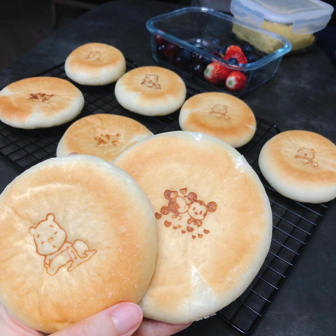 小肚子一样软的【日式红豆包】视频