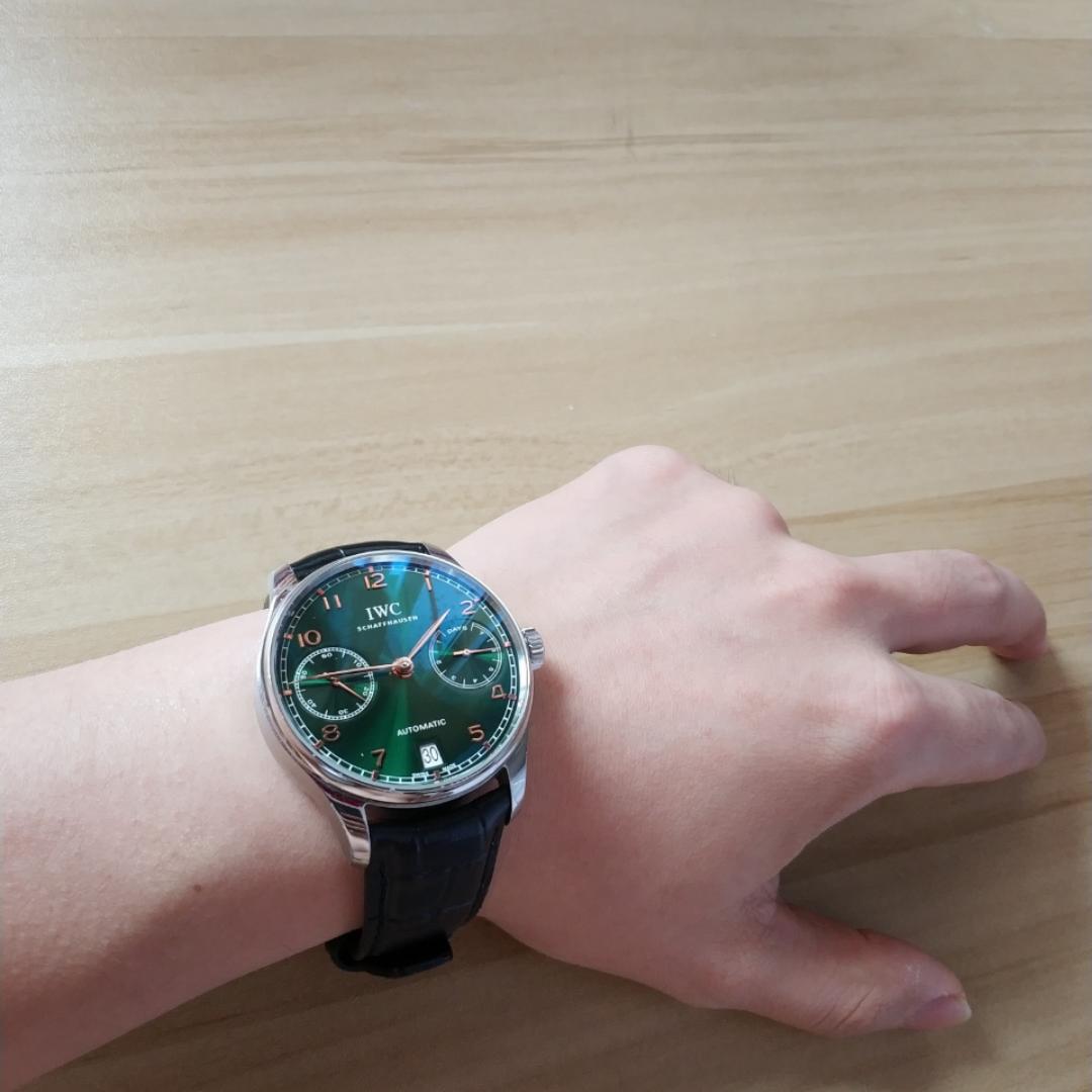 喜欢做菜的美男子