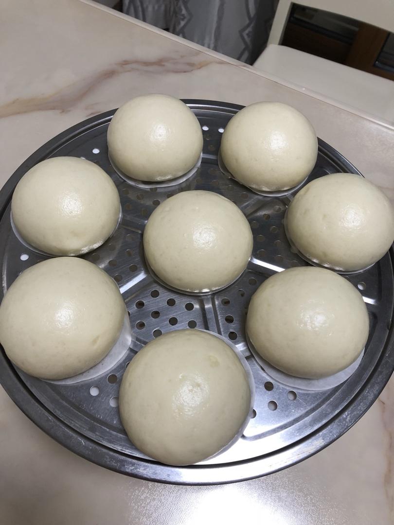 手工牛奶馒头（附详细的揉面发酵视频）