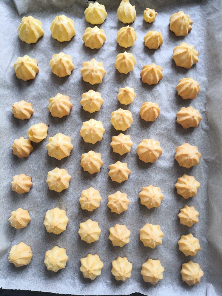 简单易成功的奶油小泡芙做法