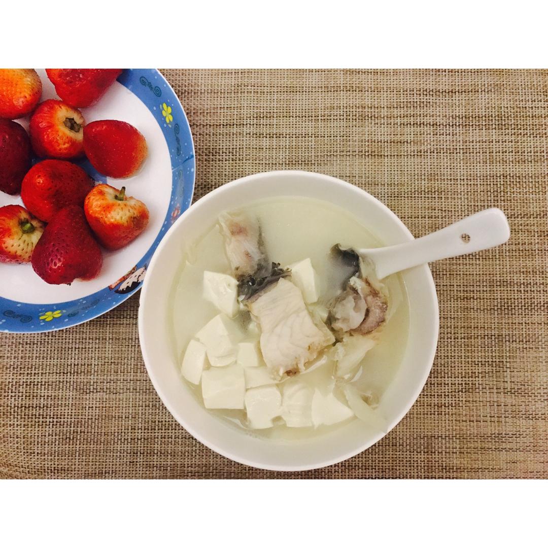 奶白鲫鱼汤的秘诀！