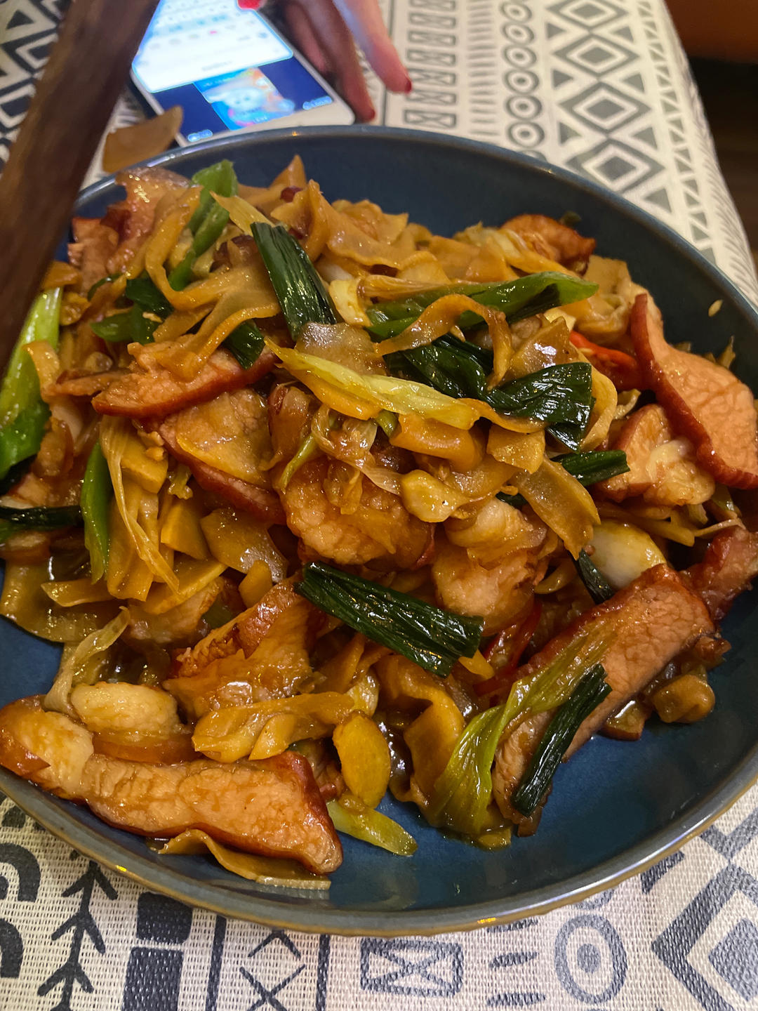 烟笋炒腊肉(湘菜馆必点下饭菜)
