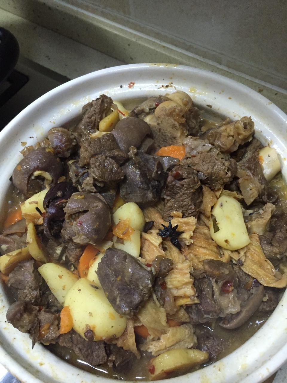 暖身广式羊肉煲
