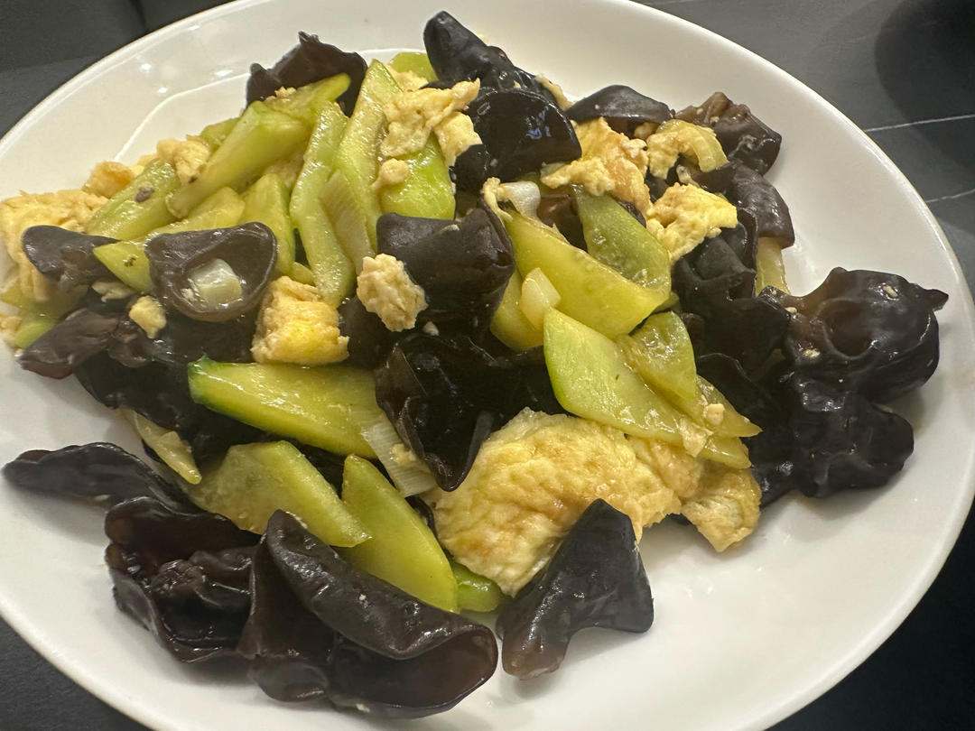 清脆可口的「黄瓜炒鸡蛋」