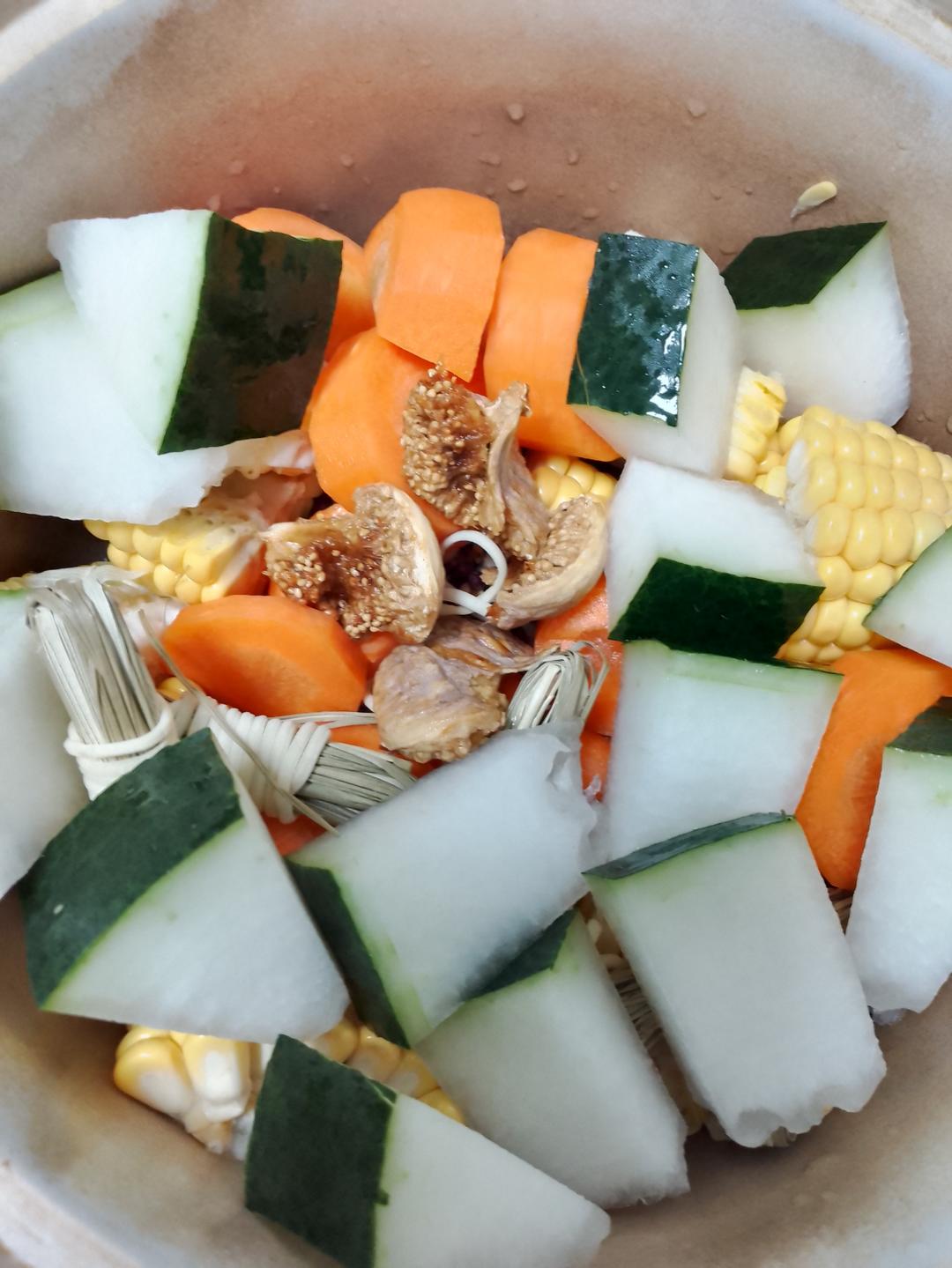 灯芯草蔬菜汤的做法