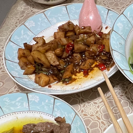 家常快手菜小炒藕丁真香