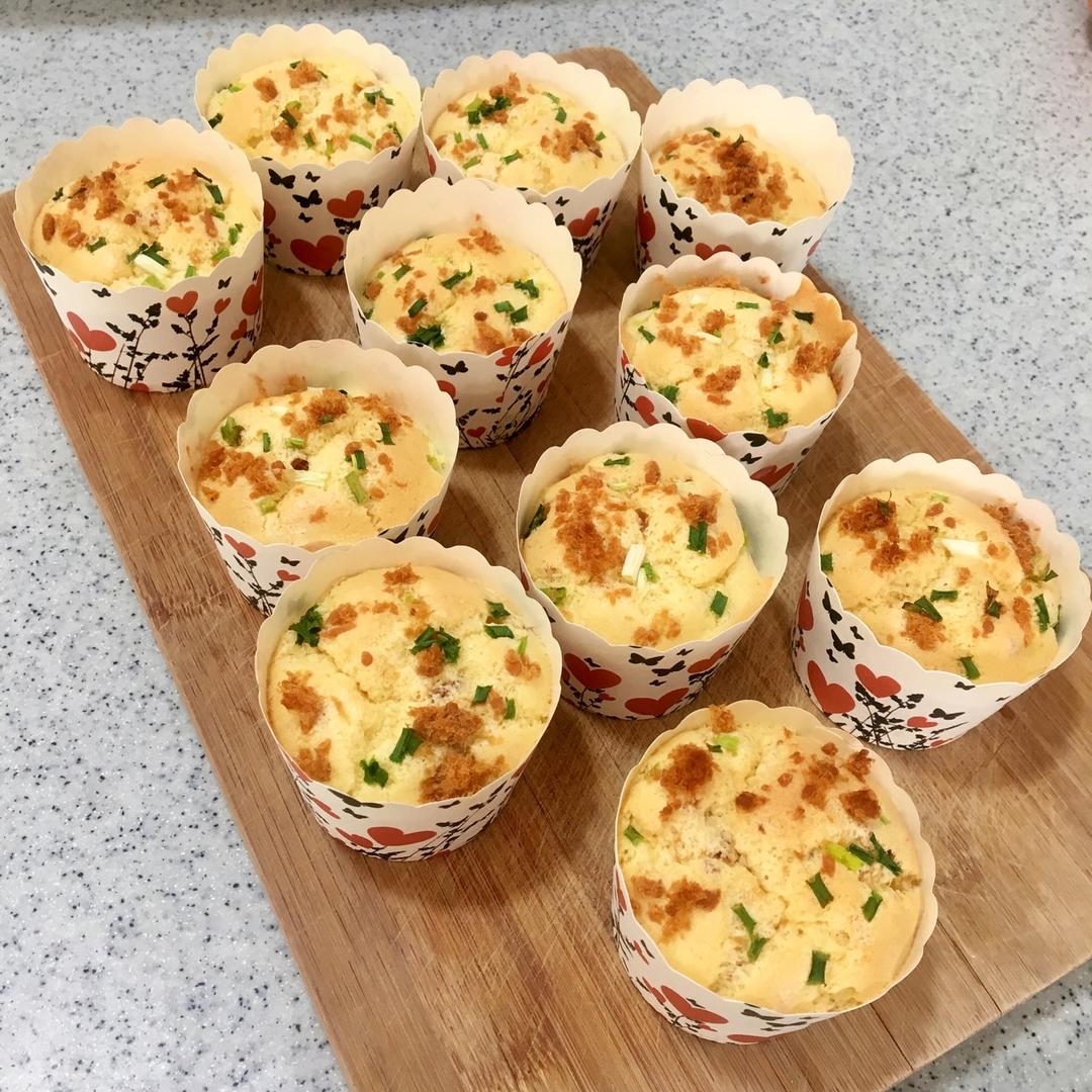 香葱肉松杯子蛋糕