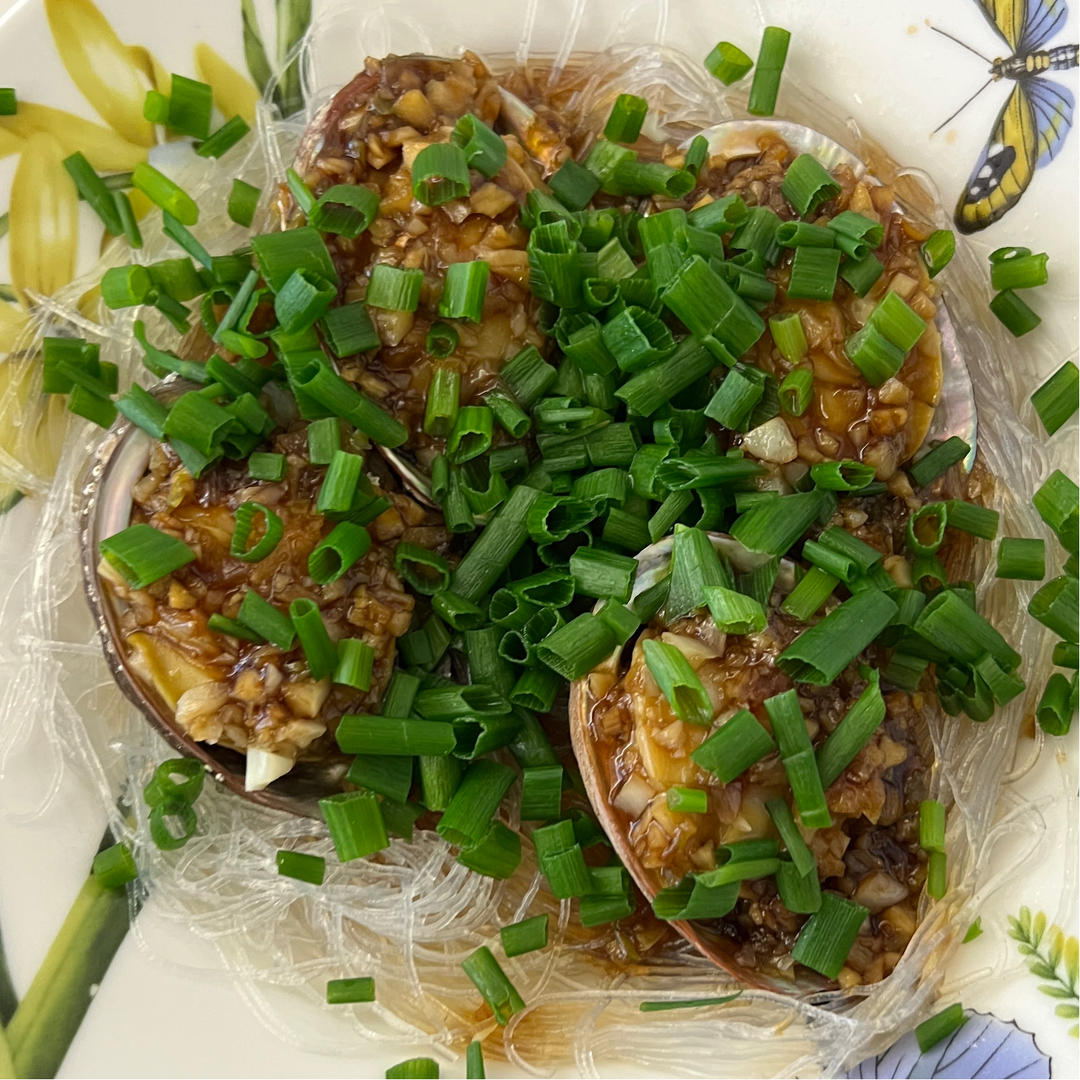 蒜蓉粉丝蒸鲍鱼