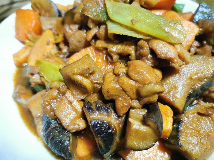 【黄焖鸡米饭】
