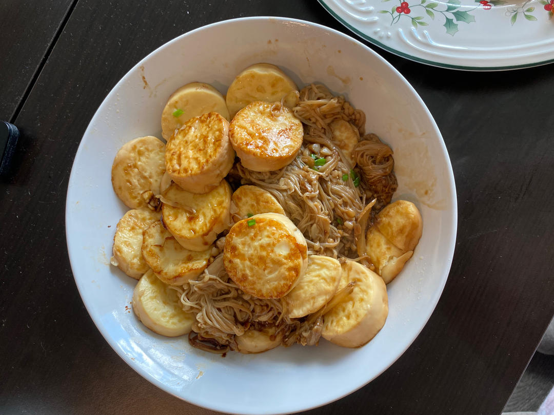 减肥瘦身快手菜—金针菇烧日本豆腐