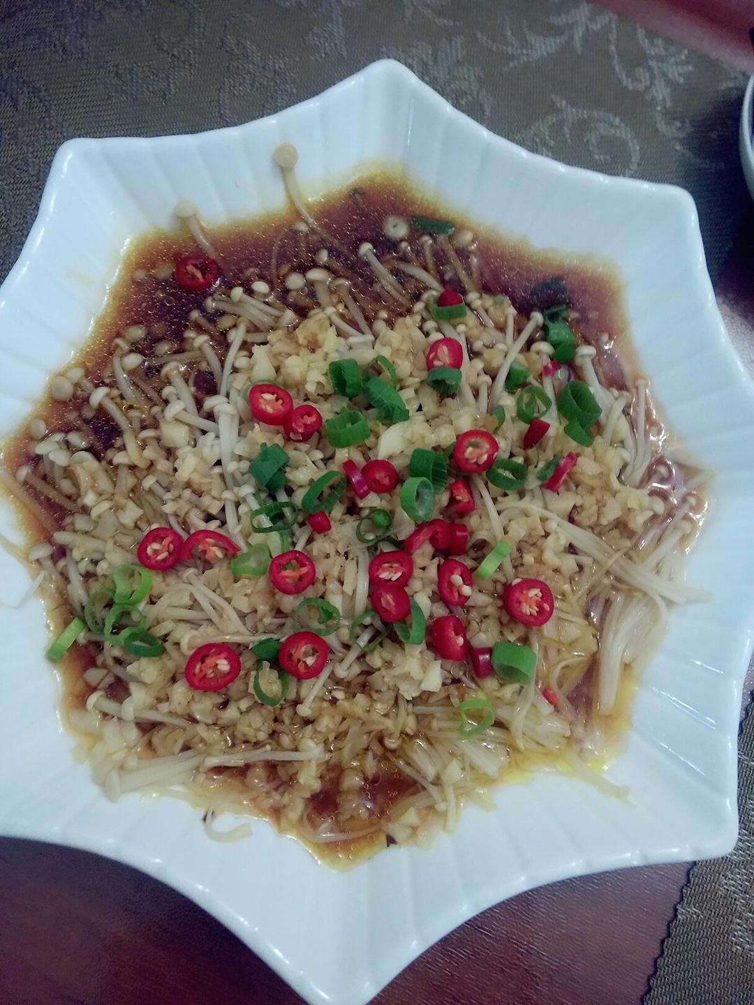 蒜蓉蒸金针菇