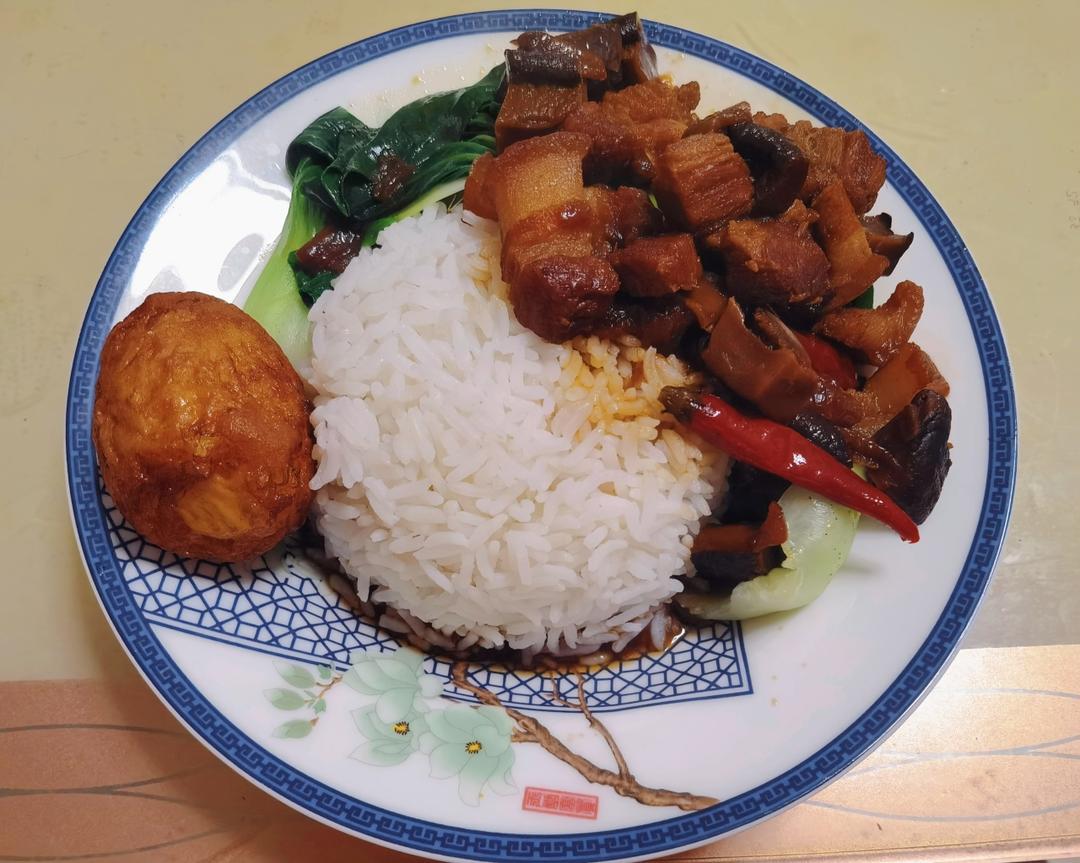 台式卤肉饭